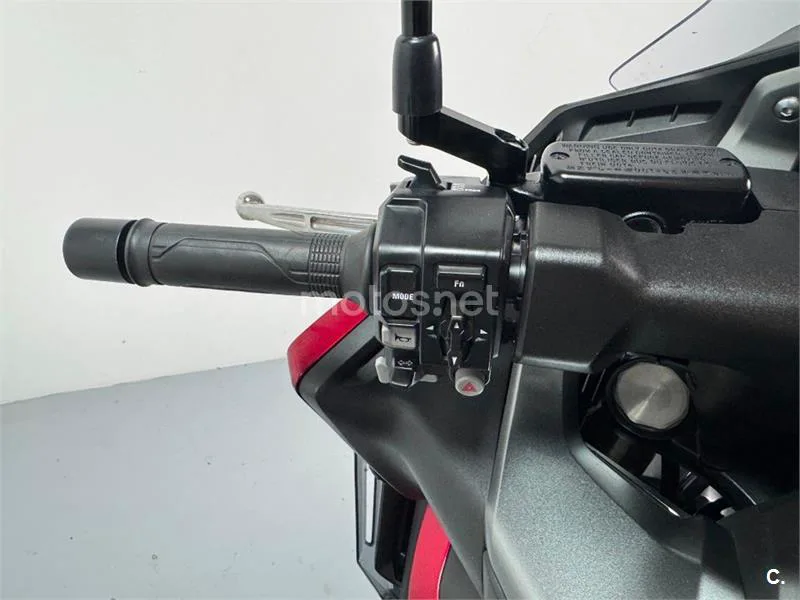 Honda Forza 750 – Vista 19
