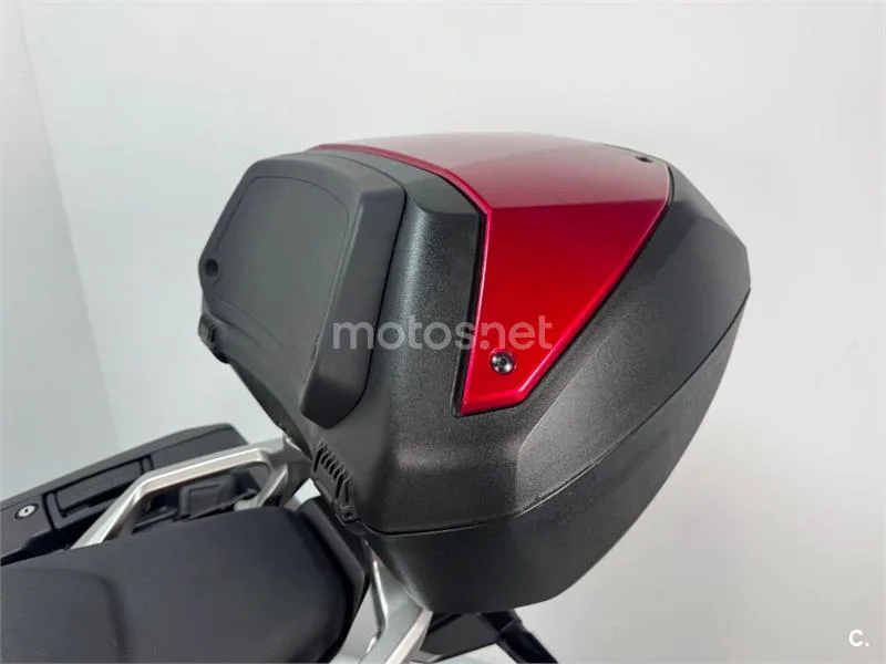 Honda Forza 750 – Vista 8