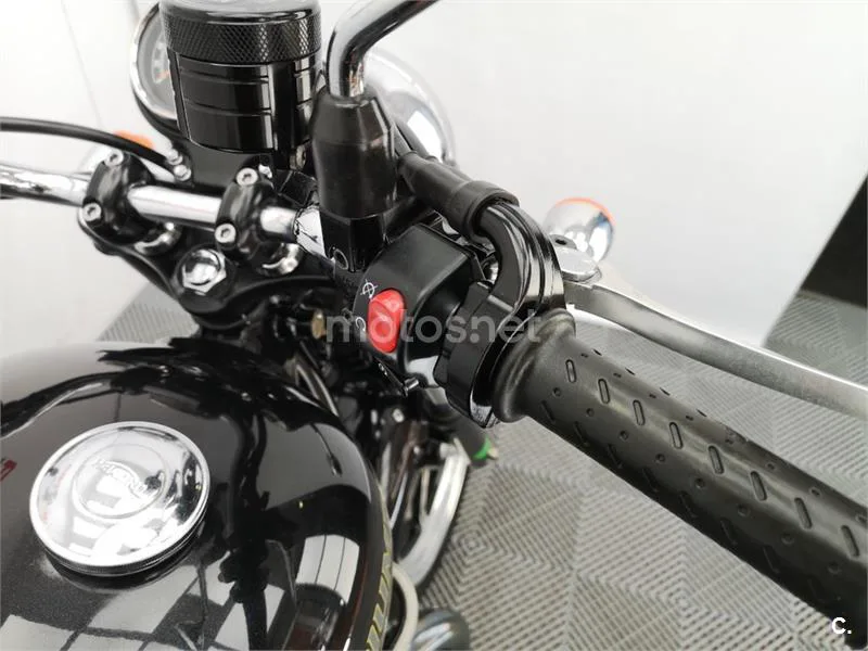 Triumph Bonneville T100 – Vista 10