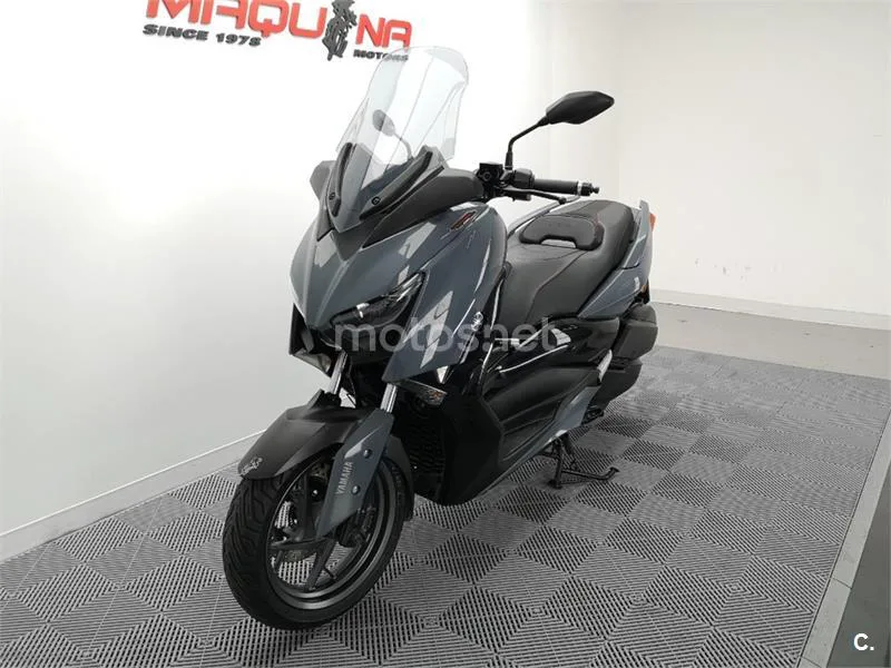 Yamaha XMAX 300 – Vista 15