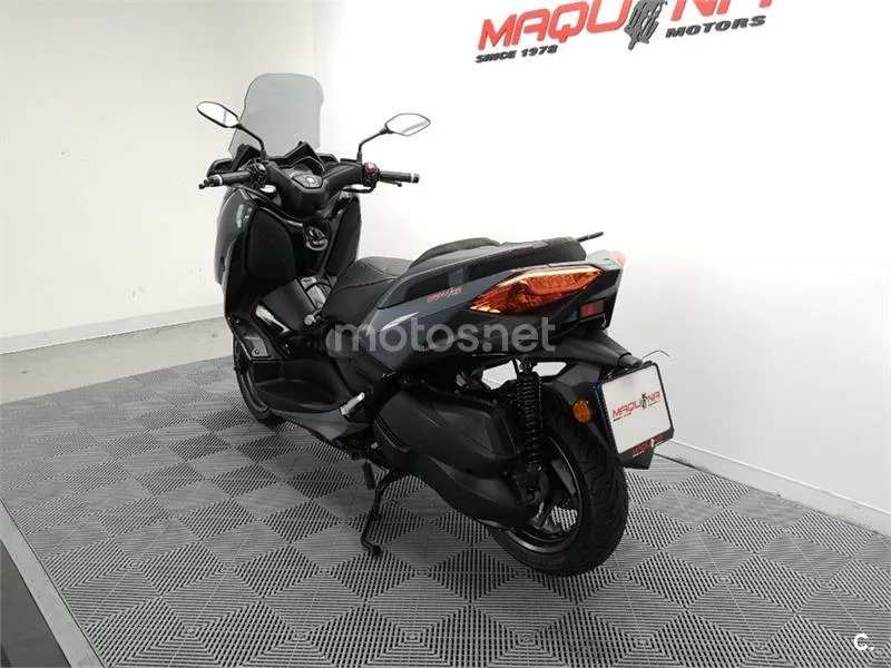 Yamaha XMAX 300 – Vista 17