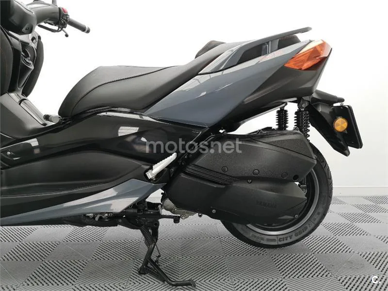 Yamaha XMAX 300 – Vista 18