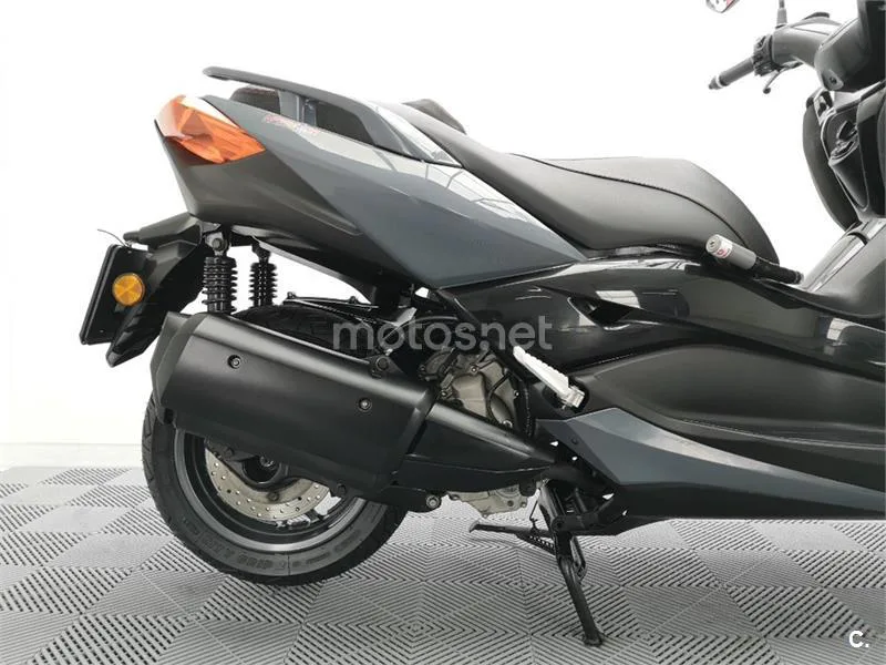 Yamaha XMAX 300 – Vista 5