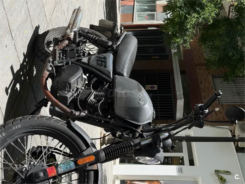 Brixton Cromwell 125 – Vista 3