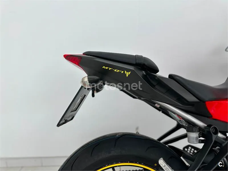 Yamaha MT-07 – Vista 11