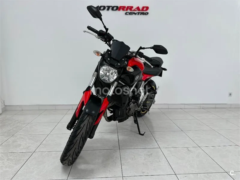 Yamaha MT-07 – Vista 3