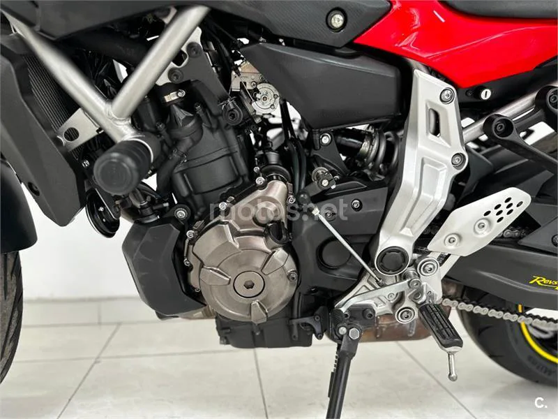 Yamaha MT-07 – Vista 24
