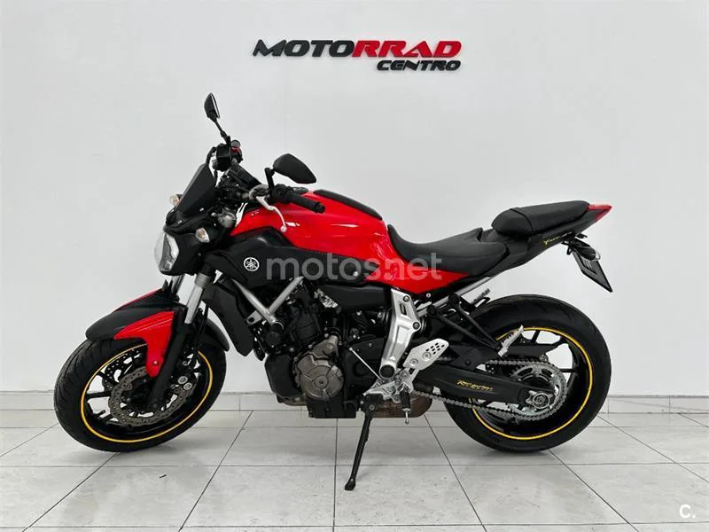 Yamaha MT-07 – Vista 4