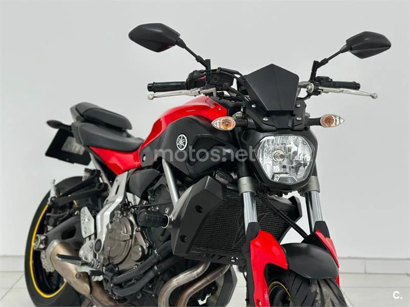 Yamaha MT-07 – Vista 5