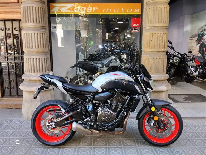 Yamaha MT-07 – Vista 1
