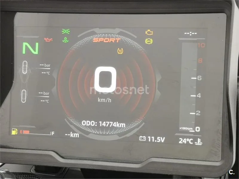 CFMOTO 800MT – Vista 8