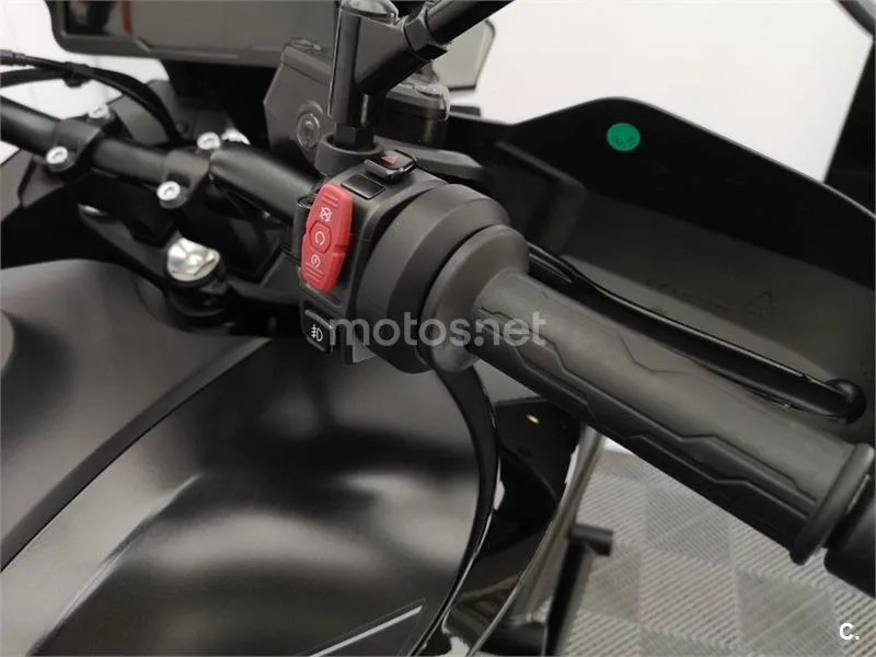 CFMOTO 800MT – Vista 10