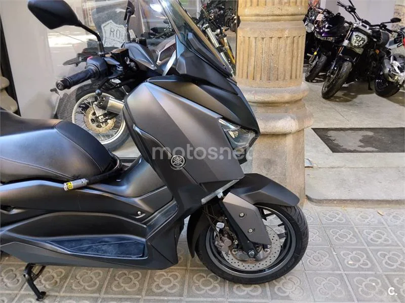 Yamaha XMAX 300 – Vista 3