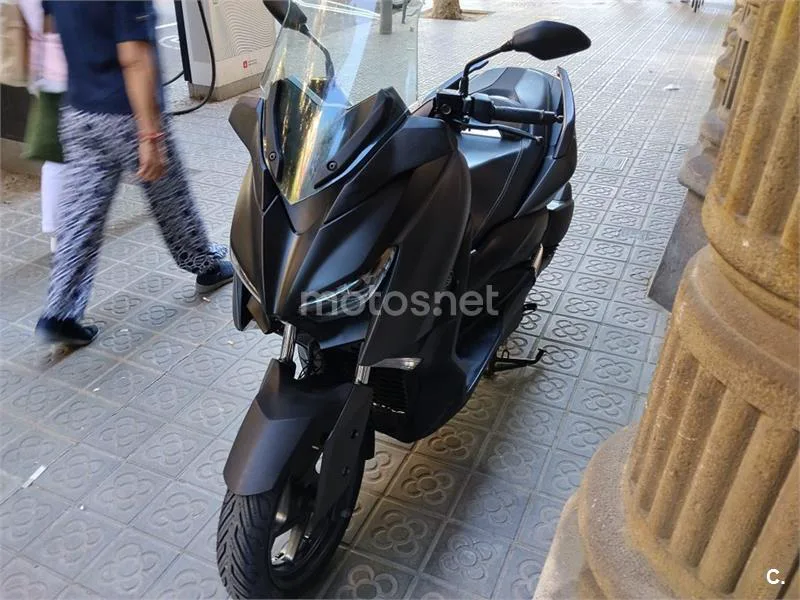 Yamaha XMAX 300 – Vista 6