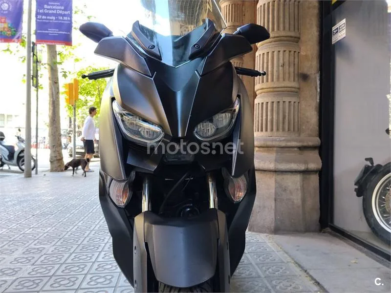 Yamaha XMAX 300 – Vista 7