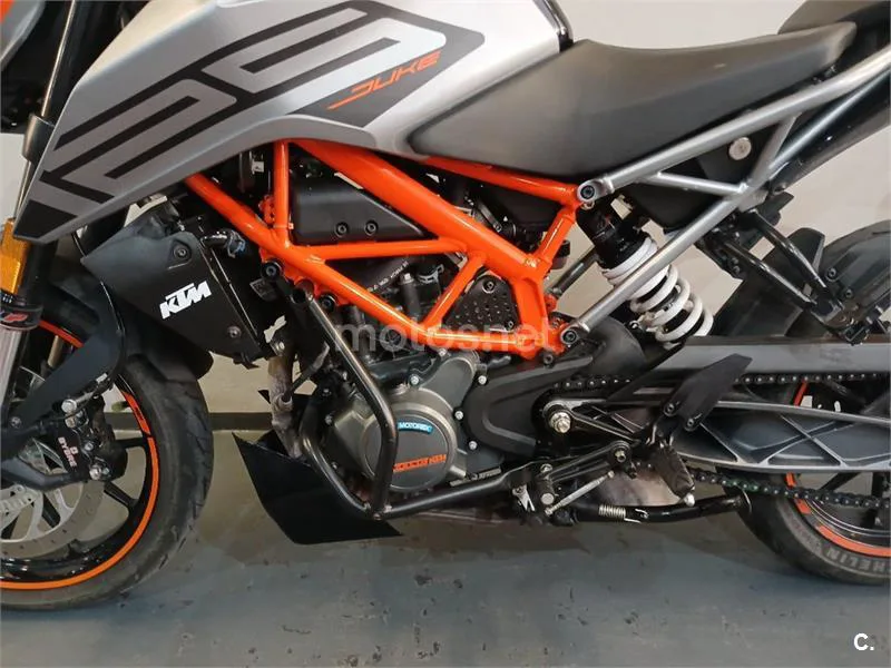 KTM 125 – Vista 11