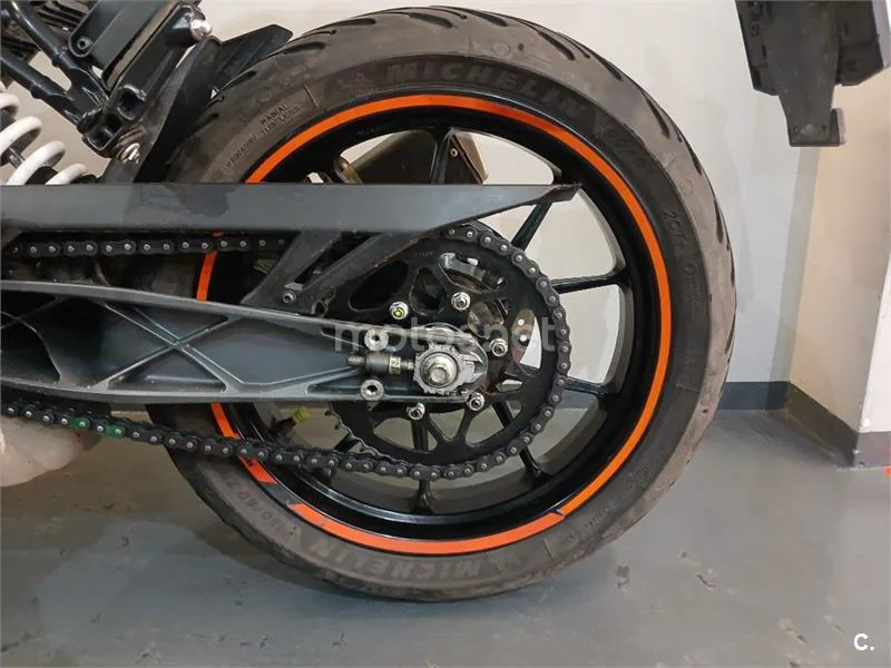 KTM 125 – Vista 12