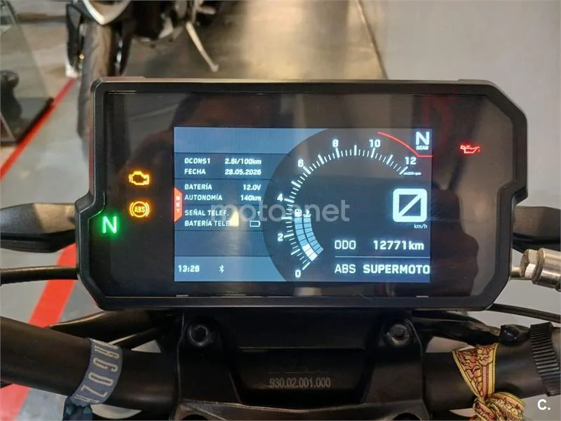 KTM 125 – Vista 7