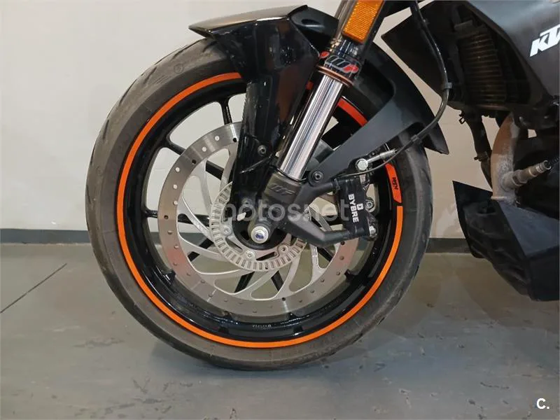 KTM 125 – Vista 10