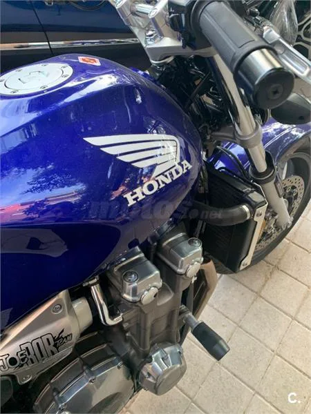 Honda CB 1300 – Vista 17