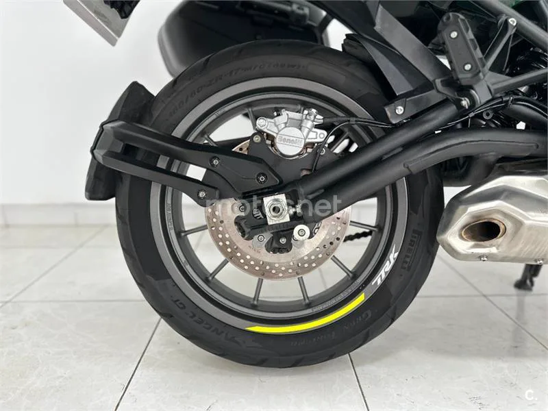 Benelli TRK 502 – Vista 13