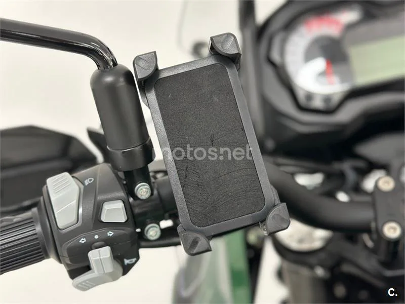 Benelli TRK 502 – Vista 23