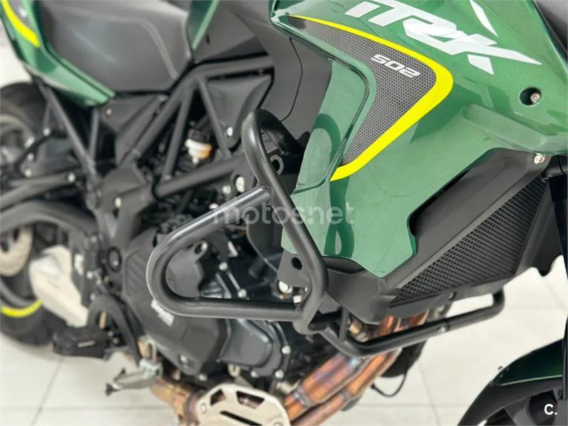 Benelli TRK 502 – Vista 36