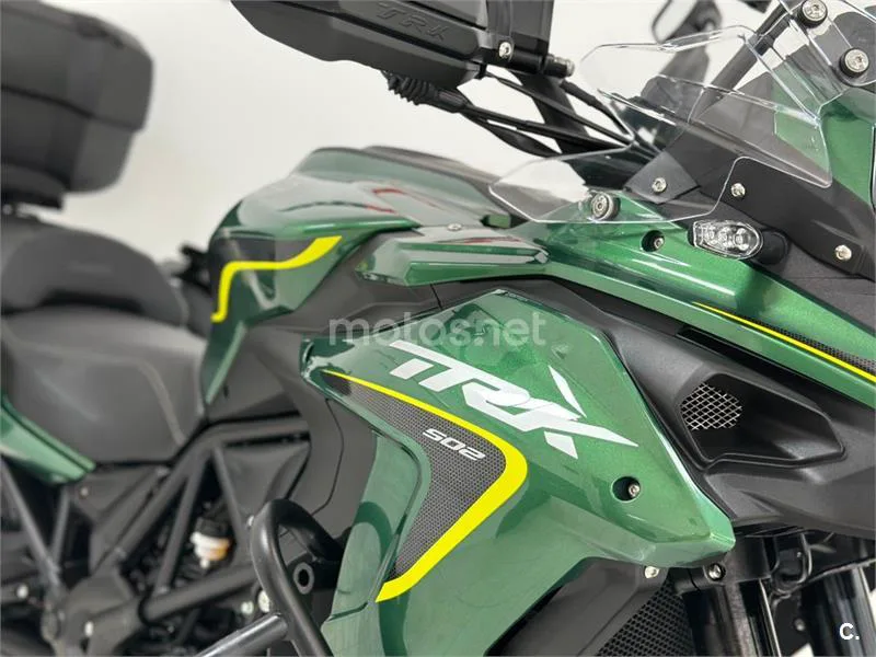 Benelli TRK 502 – Vista 37