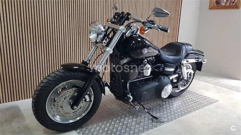 Harley-Davidson Dyna Fat Bob – Vista 28