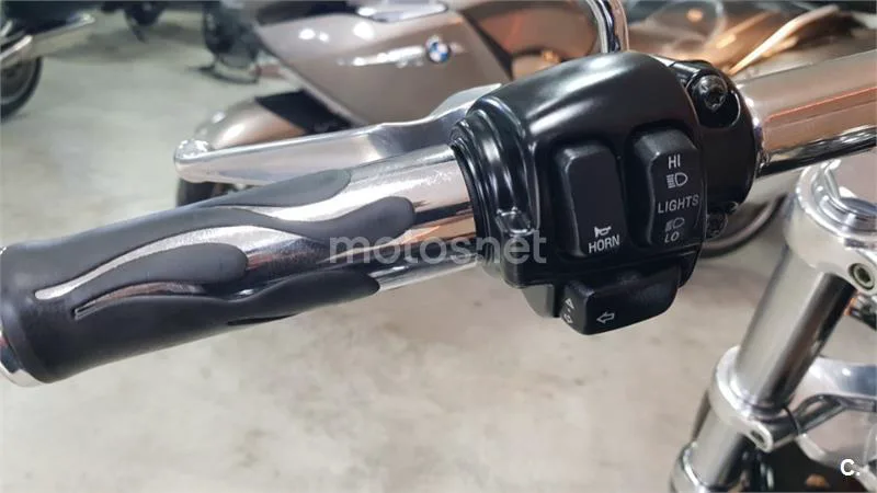 Harley-Davidson Dyna Fat Bob – Vista 39