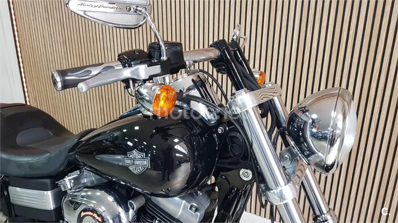 Harley-Davidson Dyna Fat Bob – Vista 6