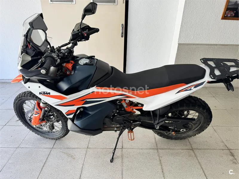 KTM 890 – Vista 3