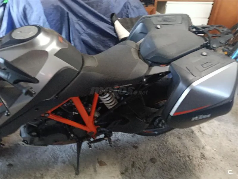 KTM 1290 Super Duke GT – Vista 2