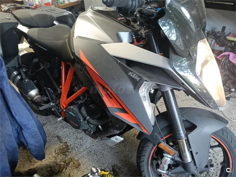 KTM 1290 Super Duke GT – Vista 3