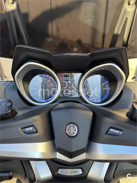 Yamaha TMAX 530 – Vista 14