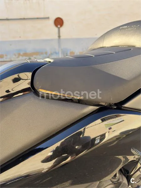 Yamaha TMAX 530 – Vista 10