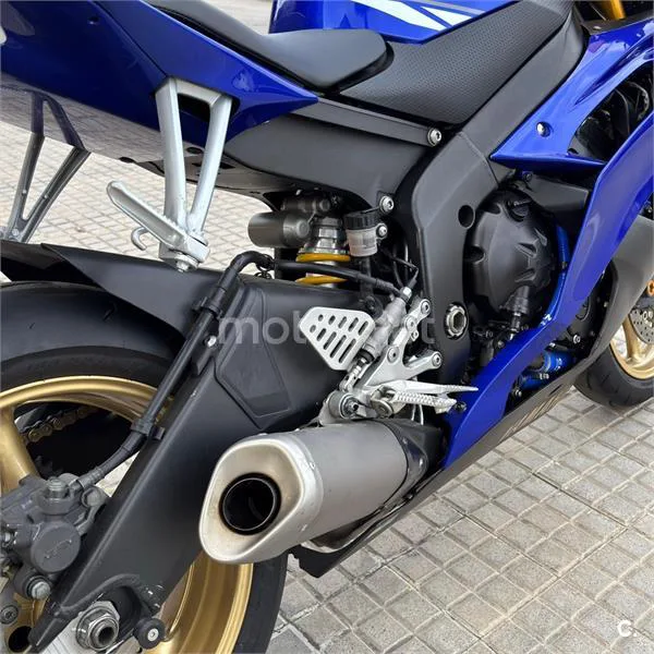 Yamaha R6R – Vista 7
