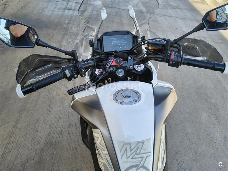 CFMOTO 650MT – Vista 11