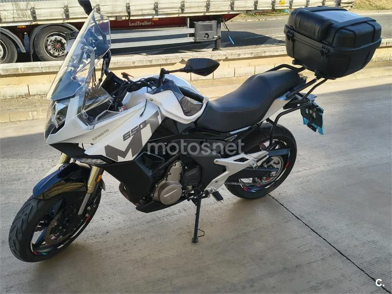 CFMOTO 650MT – Vista 13