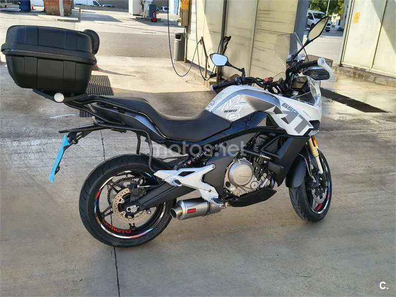 CFMOTO 650MT – Vista 10