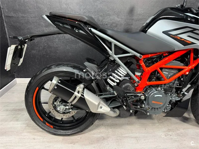 KTM 125 – Vista 12