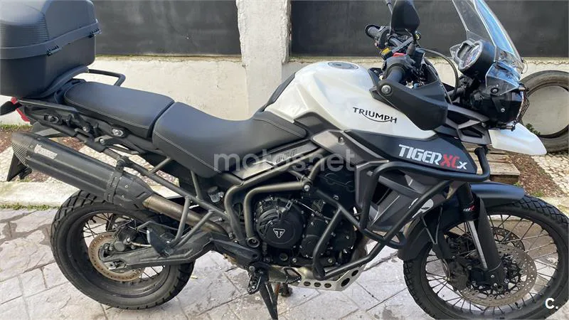 Triumph Tiger 800 XCX – Vista 2