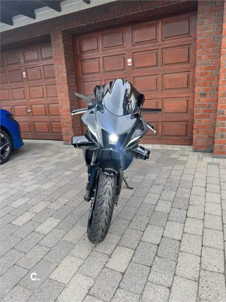 Yamaha R7 – Vista 4