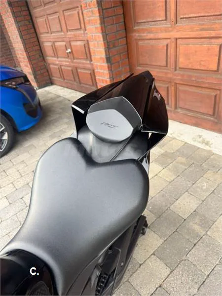 Yamaha R7 – Vista 5