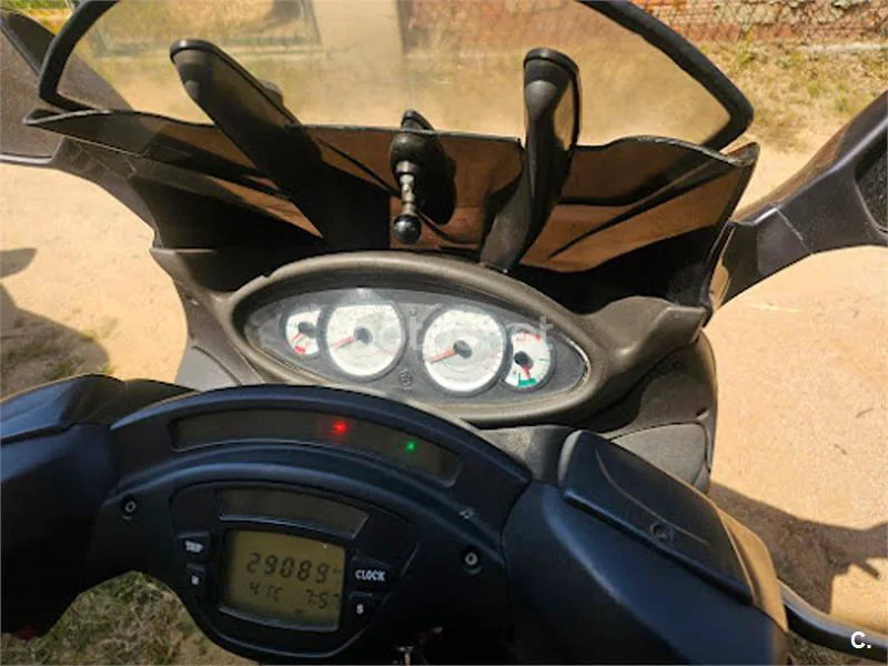 Piaggio X9 125 – Vista 6