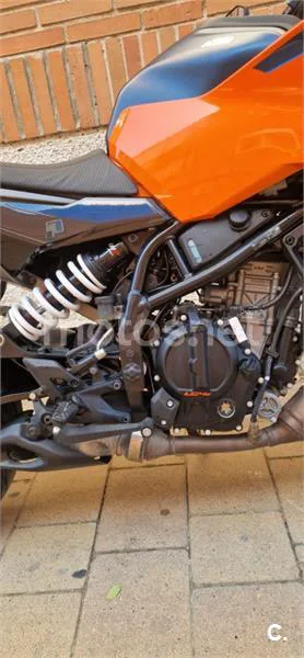 KTM 125 – Vista 3