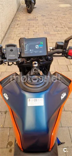 KTM 125 – Vista 7