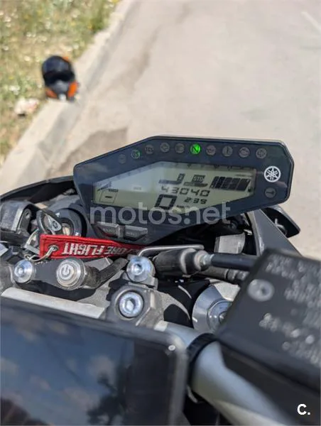 Yamaha MT-09 – Vista 6