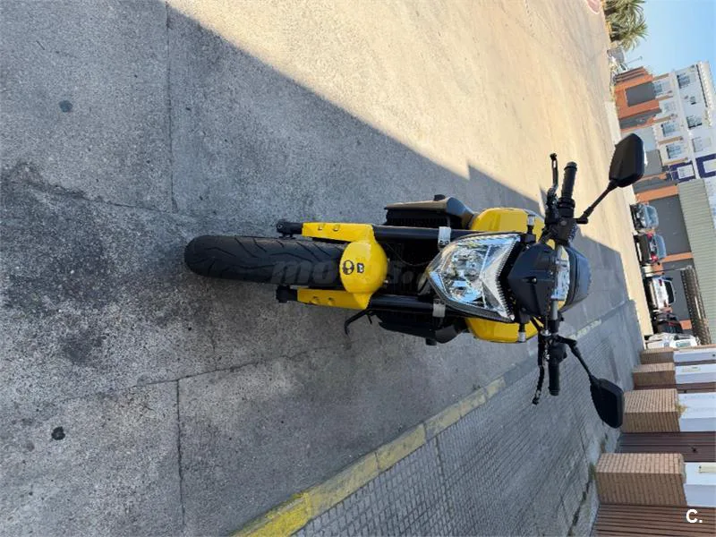 Yamaha FZ1 – Vista 3