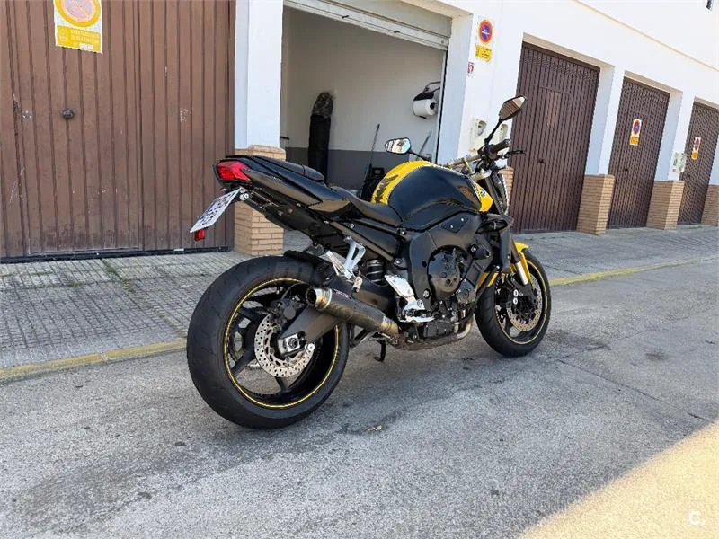 Yamaha FZ1 – Vista 6